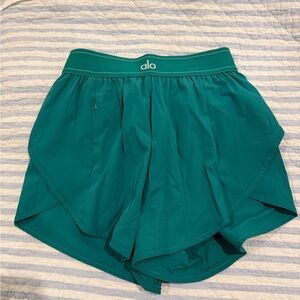 ALO Yoga Women's Teal Athletic Shorts